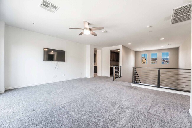 Building Photo - A stunning 4 Bedroom home nestled in the prestigious community in Henderson!