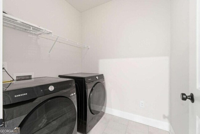 Building Photo - 5004 Bellmoore Park Ln