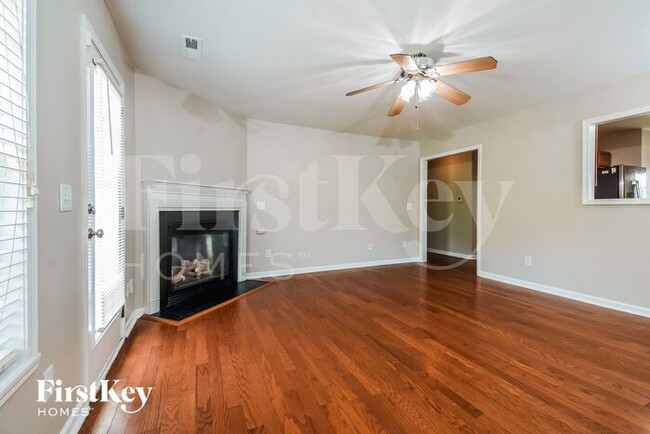 Building Photo - 455 Mallard View Ln