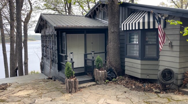 Building Photo - Unique LAKE FRONT cabin for Lease! Steps to water, BEAUTIFUL VIEW! Beaver Lake Garfield area.