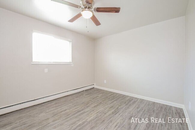 Building Photo - 9955 W 59th Pl