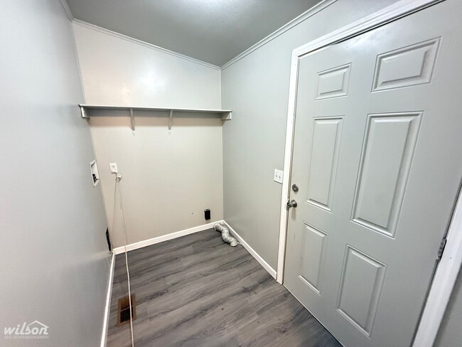 Building Photo - Spacious 3 Bed, 2 Bath Home in Union Gap!