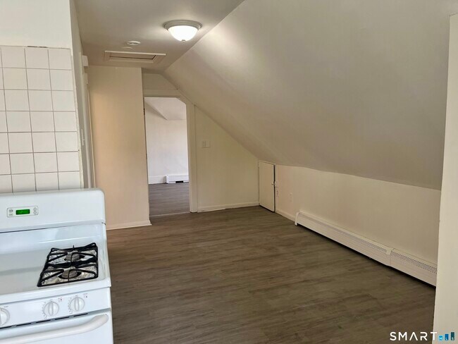 Building Photo - 2449-2451-2451 North Ave