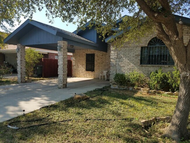 Building Photo - 4303 Revolution Rd