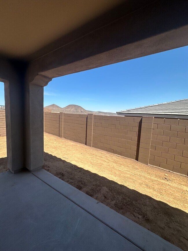 Building Photo - BRAND NEW ++ 2026 BUILT PEORIA HOME ++ 4 BED + DEN, 3 BATH ++ POOL