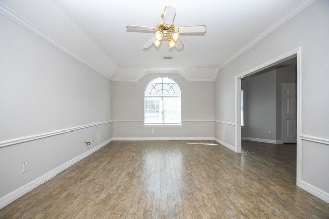 Building Photo - 1803 Red Bud Ln