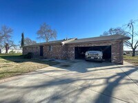 Building Photo - 3 bed / 2 ba house - S. Yuba City