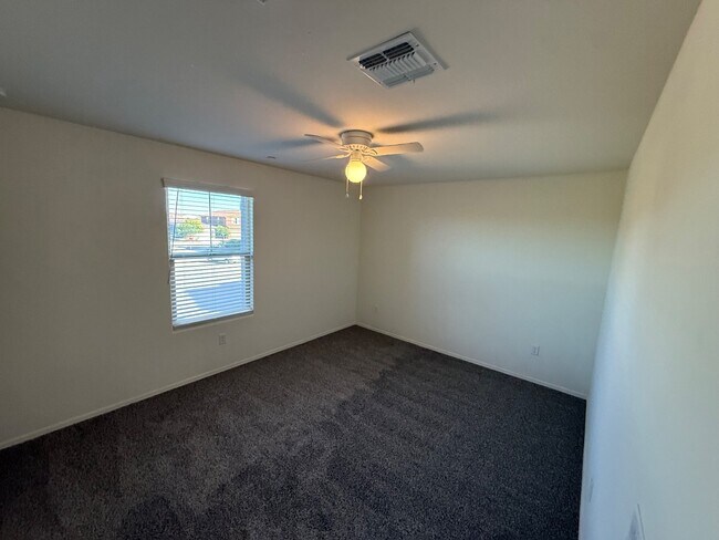 Building Photo - 7295 S Via Tierra Mesa