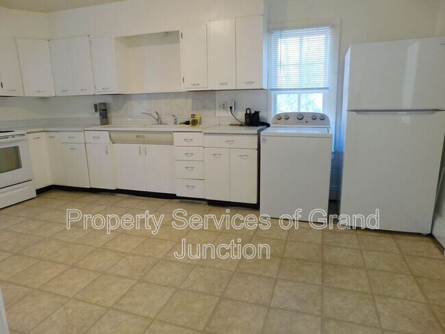 Building Photo - 2626 Patterson Rd