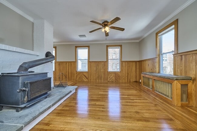 Building Photo - 22 Gould St