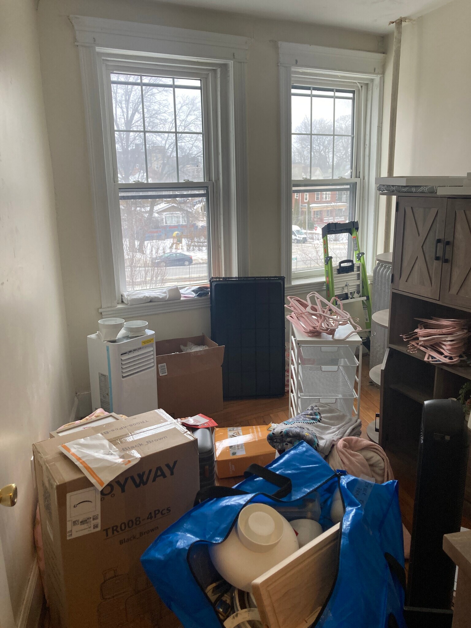 Building Photo - 1872 Commonwealth Ave