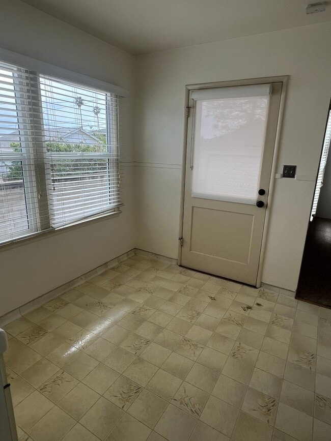 Building Photo - Montalvo Area Single Family Home