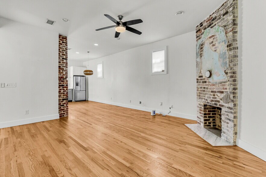 Building Photo - 40 Poinsett St