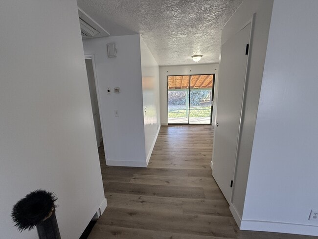 Building Photo - 4299 W Deno Dr