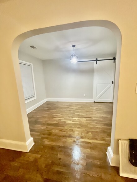 Dining room - 1185 Atlantic Dr NW