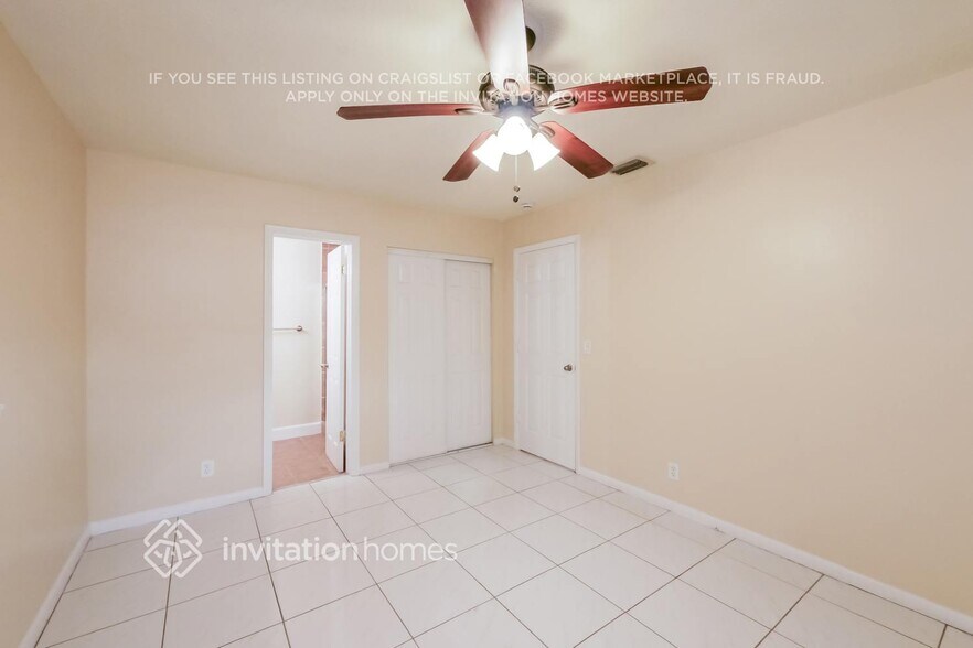 Building Photo - 7602 NW 40th St