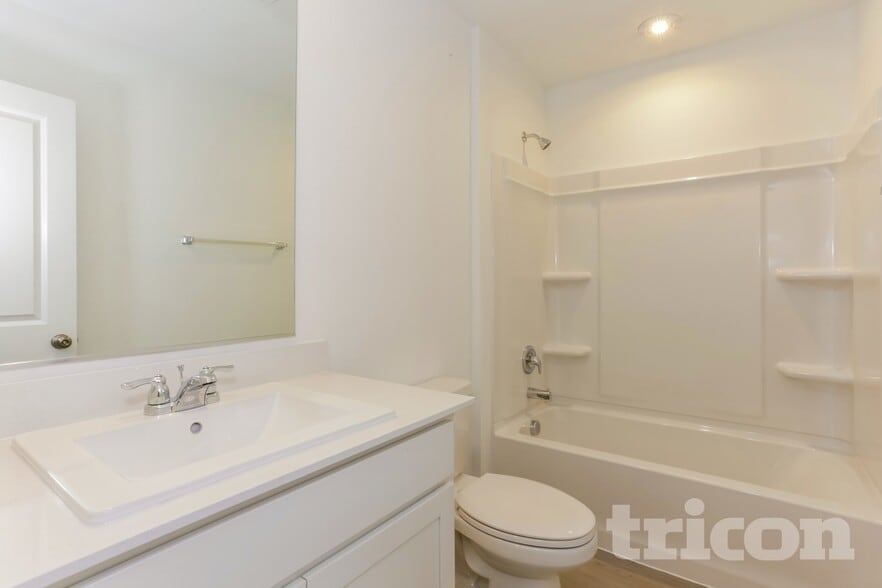 Building Photo - 1304 Amapola Dr
