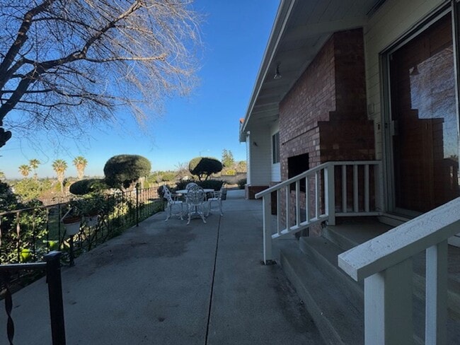 Building Photo - Charming spacious Evergreen farmhouse with large parking area