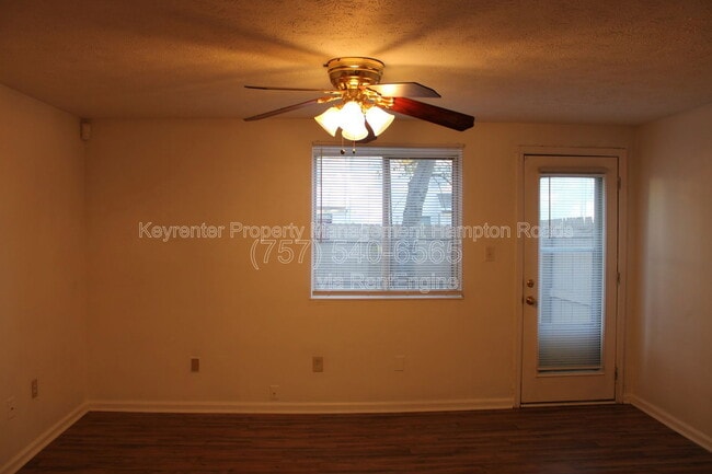 Building Photo - 44 Lucinda Ct