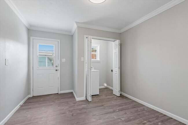 Building Photo - 3518 Avenue H
