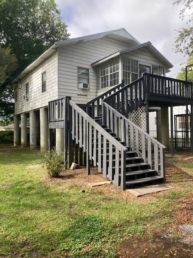 Building Photo - Pascagoula 2 Bedroom