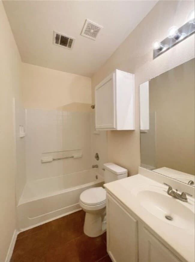 Building Photo - 18208 Maxa Dr