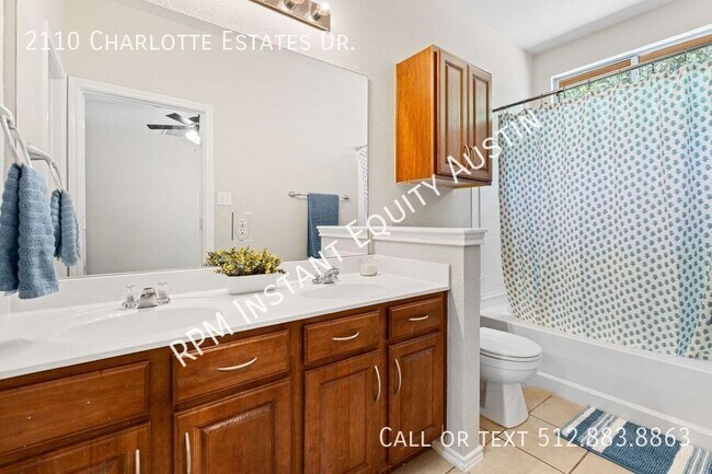 Building Photo - 2110 Charlotte Estates Dr