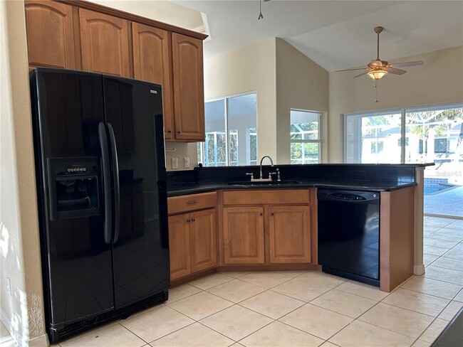 Building Photo - 5746 Brickell Dr