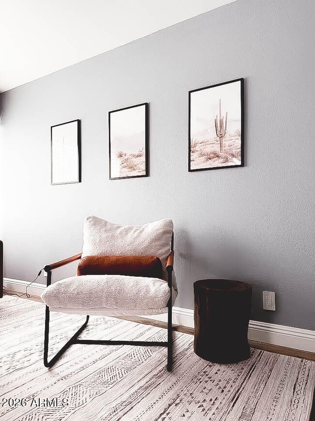 Building Photo - 8055 E Thomas Rd