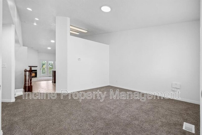 Building Photo - 439 E 2000 S