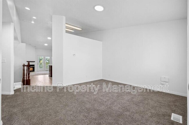 Building Photo - 439 E 2000 S St