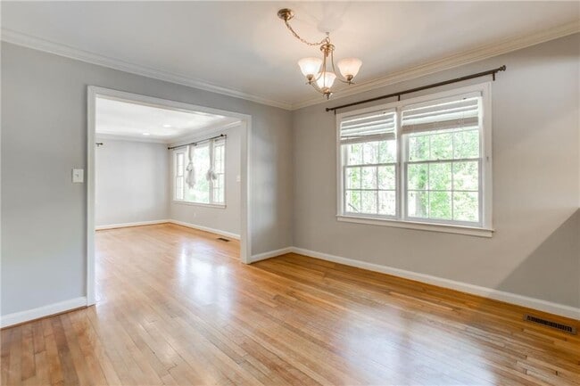 Building Photo - 1752 Beacon Hill Blvd NE