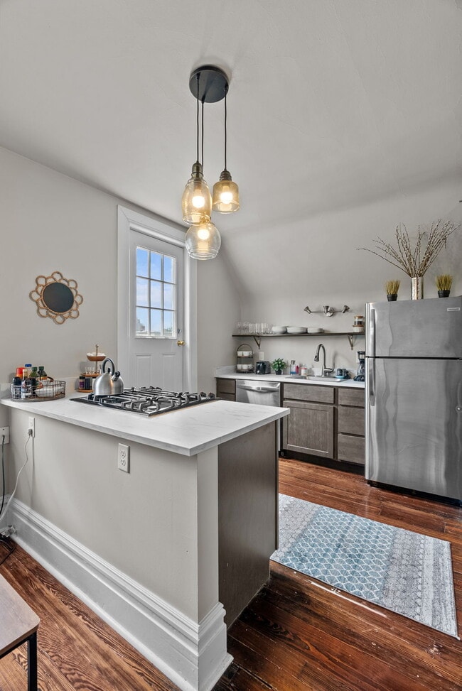 Building Photo - 4600 McPherson Ave