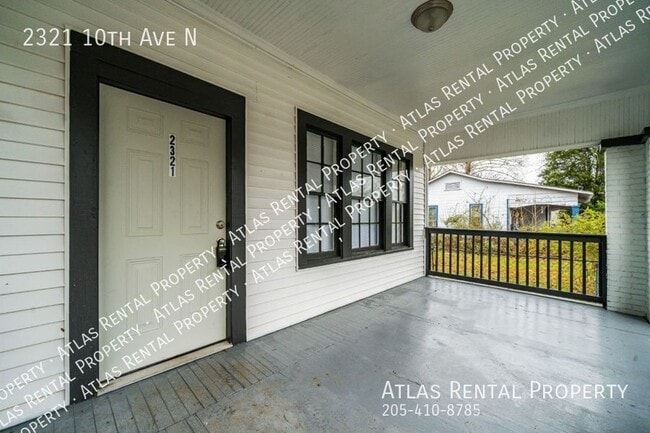 Building Photo - 2321 10th Ave N