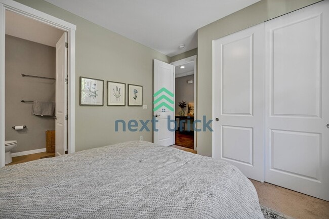 Building Photo - Discover Spacious Comfort: Stunning 5-Bedroom Home with 3.5 Baths in Snoqualmie!