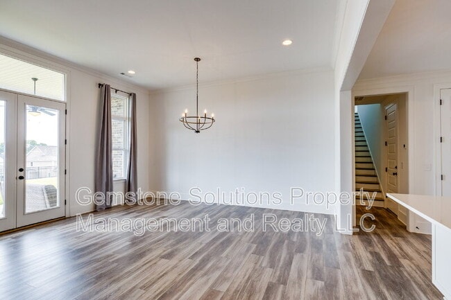 Building Photo - 7284 Ludlow Dr