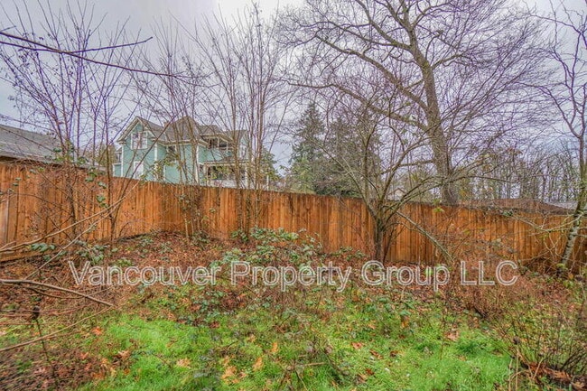 Building Photo - 1114 Division St