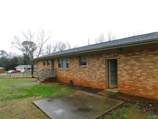 Building Photo - 3104 Cumbres Cir NW
