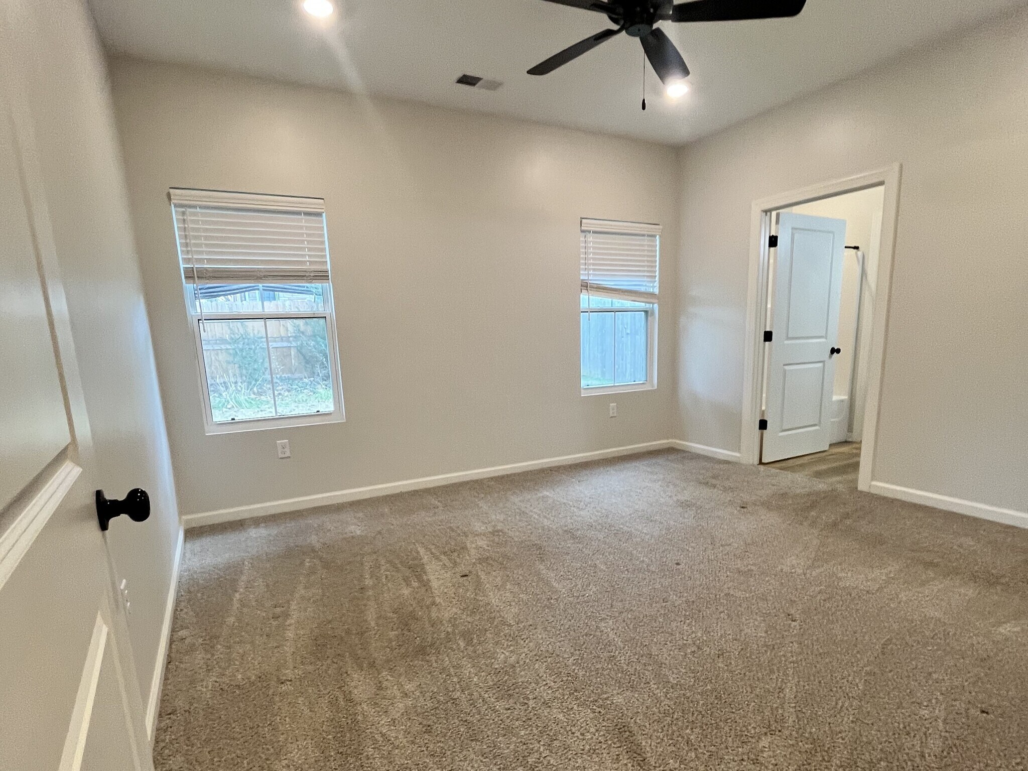 Building Photo - 216 Morningside Dr