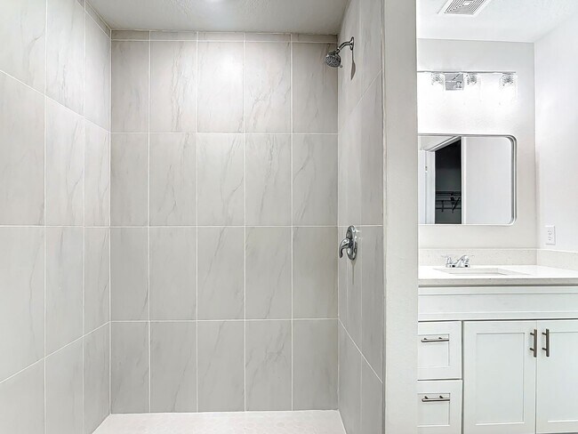 Building Photo - Brand New Home in North Port *3 Bedrooms &...