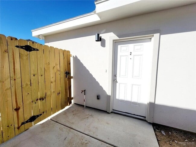 Building Photo - 1308 Vani Dr