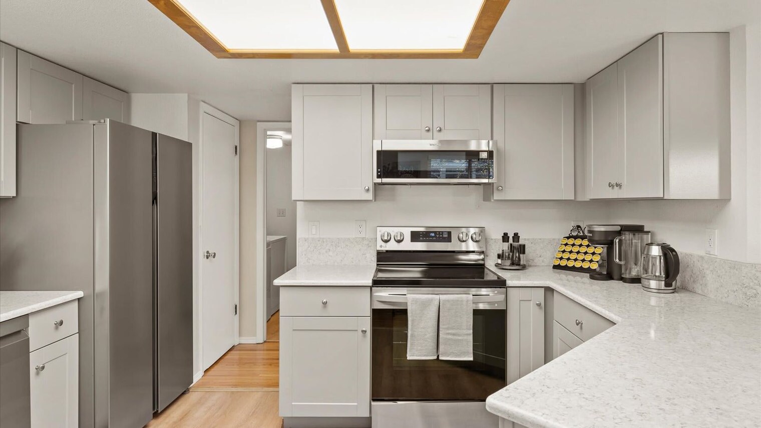 Building Photo - 2301 Sierra Highlands Dr