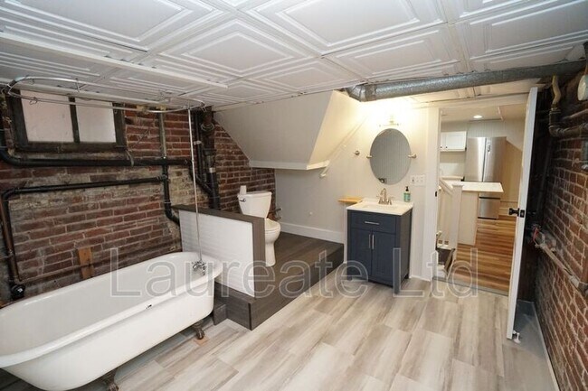 Building Photo - 1273 Ogden St