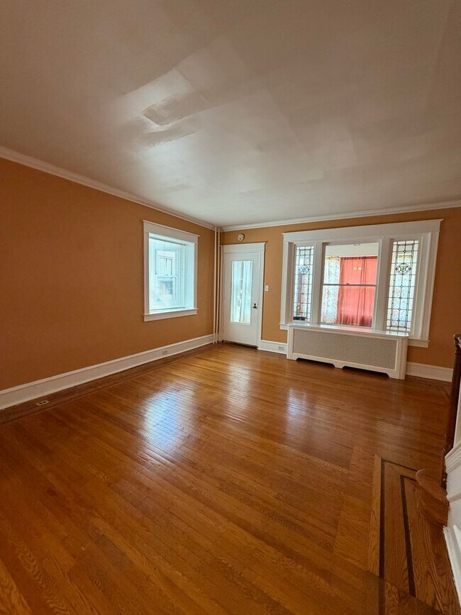 Building Photo - Spacious 3 Bedroom Home – Backyard + Porch Included!