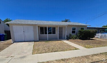 Building Photo - Clairemont  3br, 1 ba. Detached Home.