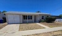 Building Photo - Clairemont  3br, 1 ba. Detached Home.