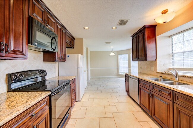 Building Photo - 4219 Margate Dr