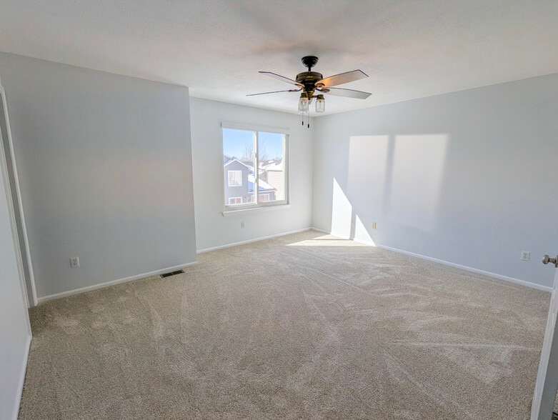 Building Photo - 307 Benton St