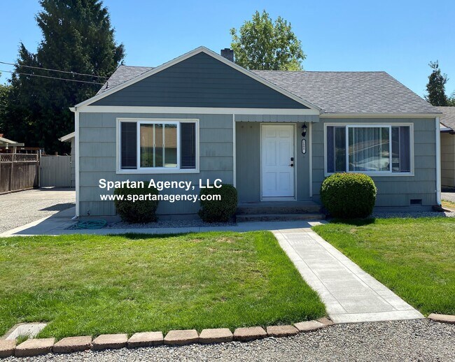 Primary Photo - 2608 Linden Ln