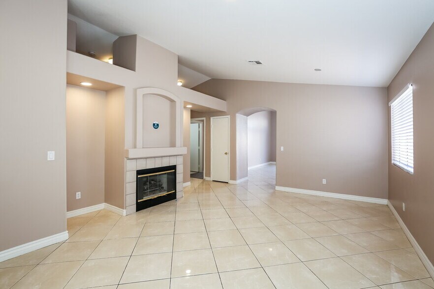 Building Photo - 6620 Trout Peak Way